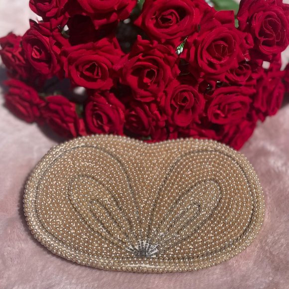 Vintage beaded Shell clutch - Picture 1 of 4